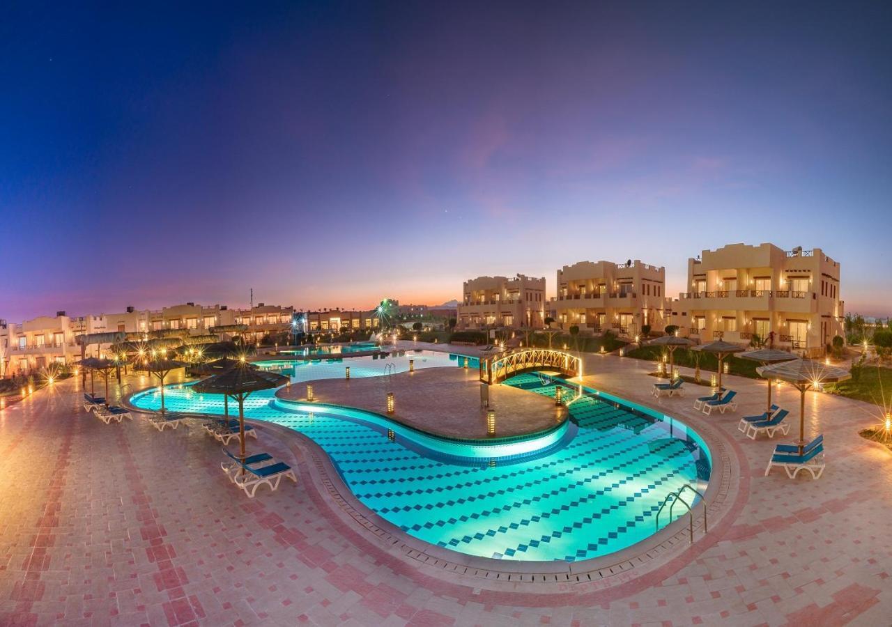 Laguna Beach Marsa Allam Hotel Marsa Alam Buitenkant foto